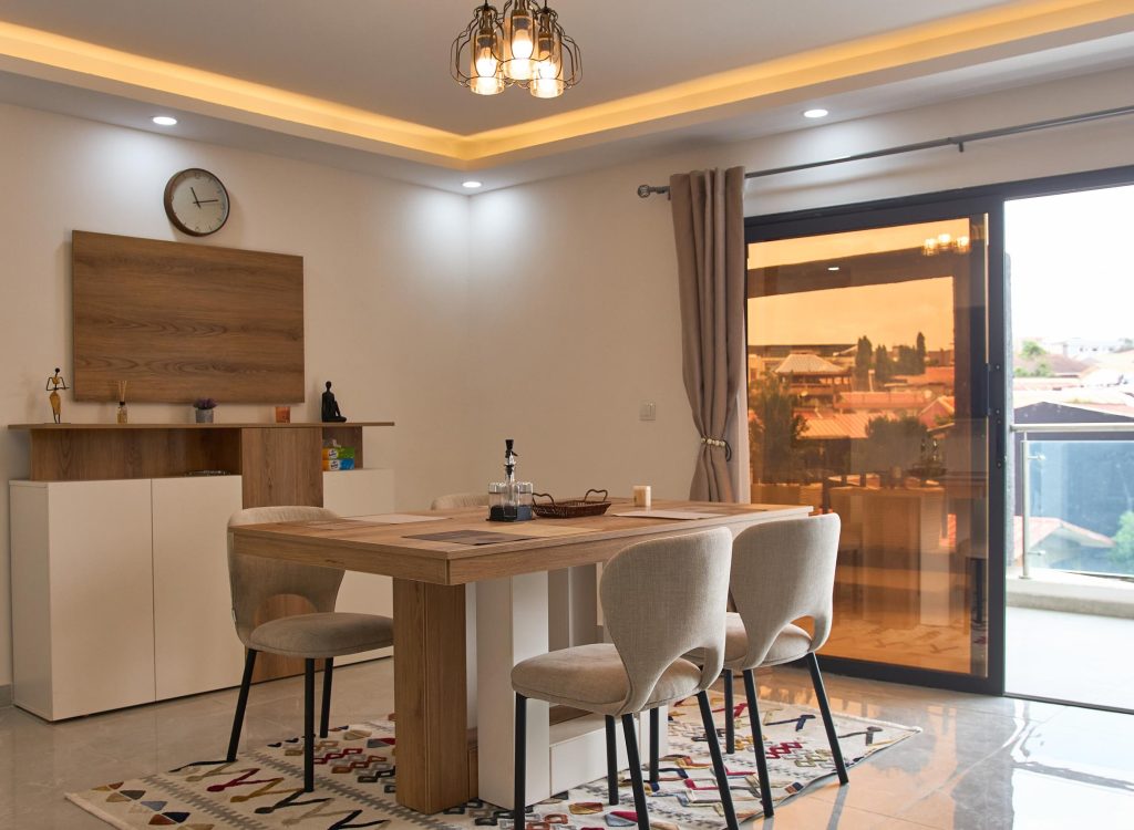 Salle à manger appartement 1